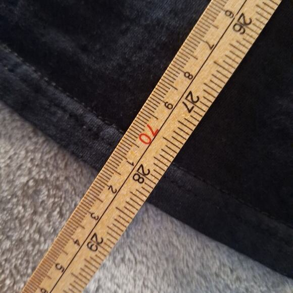 AC/DC T-Shirt Men's XL Black Graphic Back In Black Short Sleeve Tee Rock Band - Picture 6 of 7